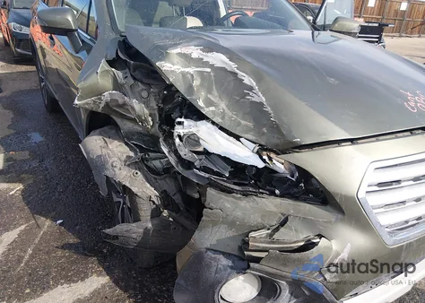 2015 Subaru Outback 2.5I Limited z USA, uszkodzony, nr VIN 4S4BSANC4F3315835